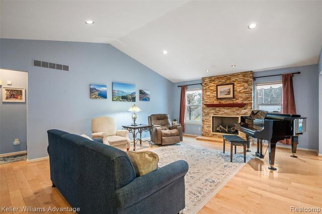 11919 Chase Boulevard, Livonia, MI 48150