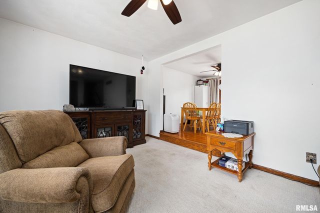 209 JUNIPER Lane, East Peoria, IL 61611
