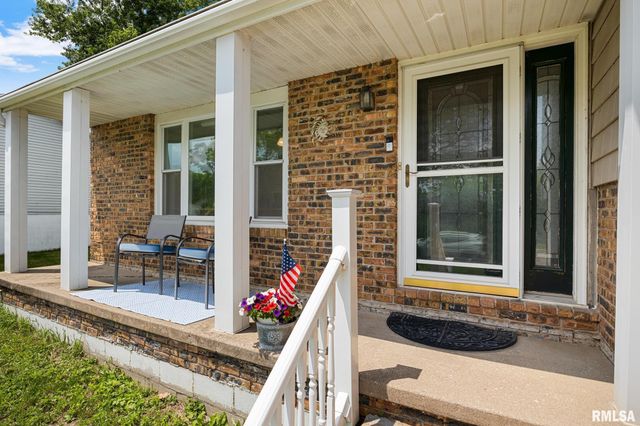 209 JUNIPER Lane, East Peoria, IL 61611