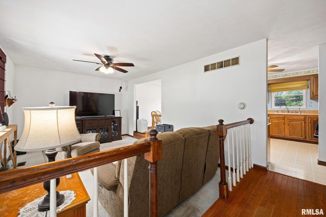 209 JUNIPER Lane, East Peoria, IL 61611