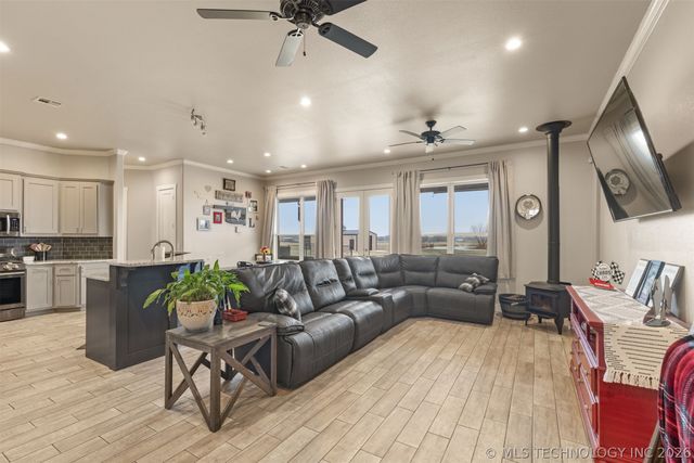 23800 E 720 Road, Wagoner, OK 74467