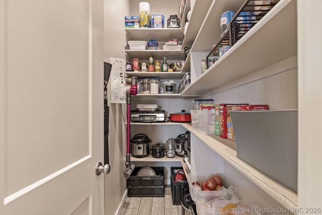 23800 E 720 Road, Wagoner, OK 74467