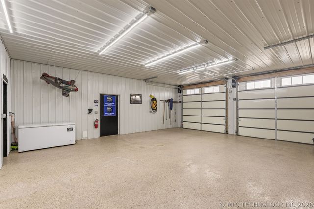 23800 E 720 Road, Wagoner, OK 74467