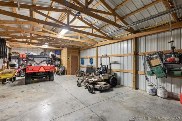 23800 E 720 Road, Wagoner, OK 74467