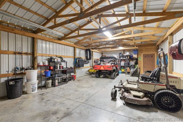 23800 E 720 Road, Wagoner, OK 74467