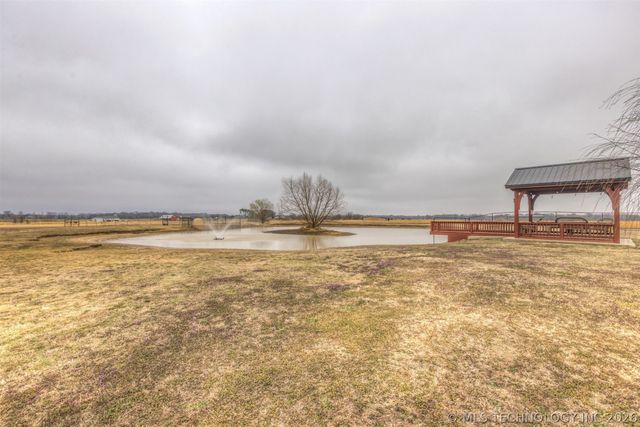 23800 E 720 Road, Wagoner, OK 74467