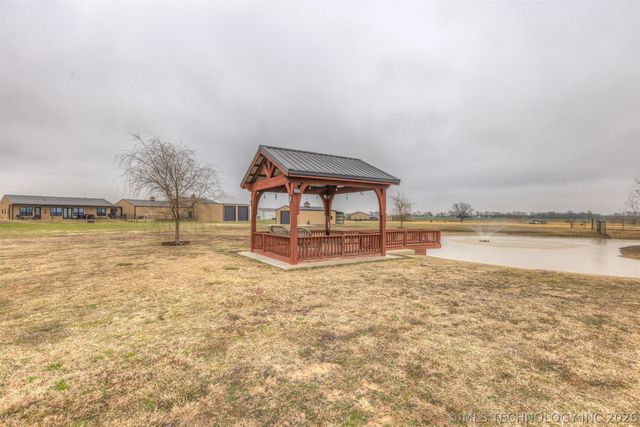 23800 E 720 Road, Wagoner, OK 74467