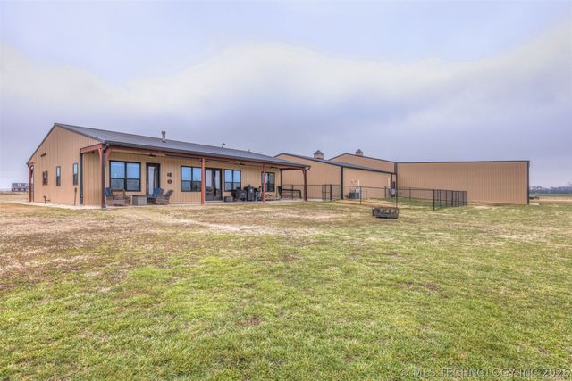 23800 E 720 Road, Wagoner, OK 74467
