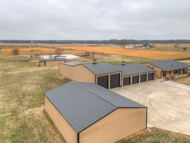 23800 E 720 Road, Wagoner, OK 74467