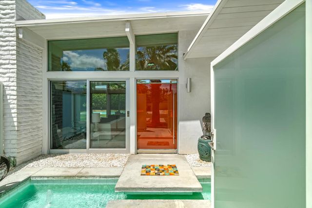 2190 E Terry Lane, Palm Springs, CA 92262