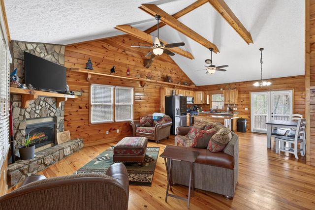 750 Lemmon Lane S, Ellijay, GA 30540