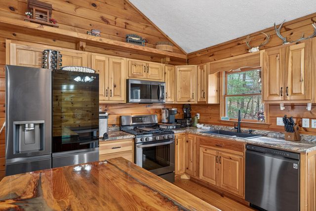750 Lemmon Lane S, Ellijay, GA 30540