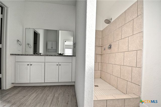 1208 Treehouse Lane, New Braunfels, TX 78130