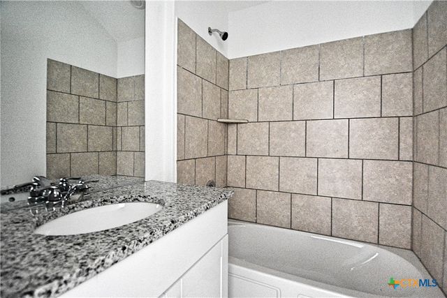 1208 Treehouse Lane, New Braunfels, TX 78130