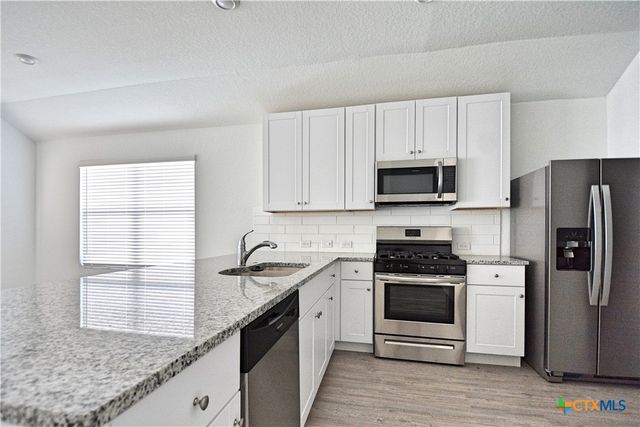1208 Treehouse Lane, New Braunfels, TX 78130