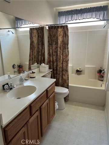 11580 Oak Street, Apple Valley, CA 92308