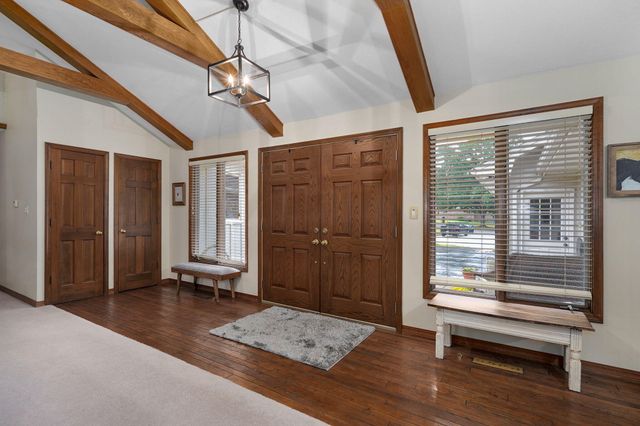 3305 Olympic Circle, Nixa, MO 65714