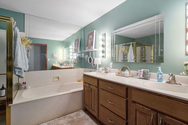 3305 Olympic Circle, Nixa, MO 65714