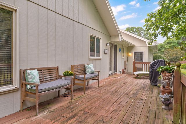 3305 Olympic Circle, Nixa, MO 65714