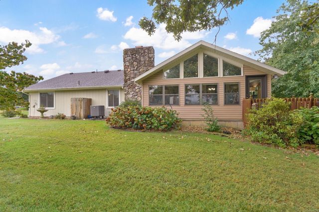 3305 Olympic Circle, Nixa, MO 65714