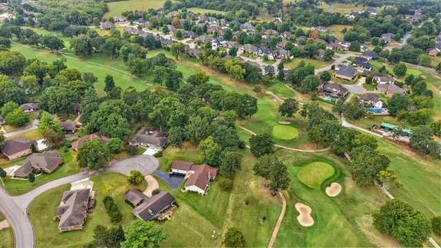 3305 Olympic Circle, Nixa, MO 65714