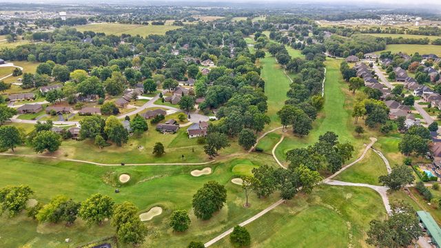 3305 Olympic Circle, Nixa, MO 65714