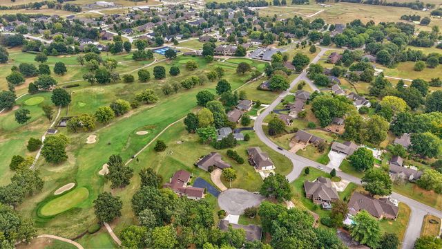 3305 Olympic Circle, Nixa, MO 65714