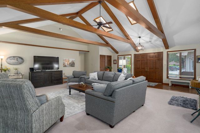 3305 Olympic Circle, Nixa, MO 65714