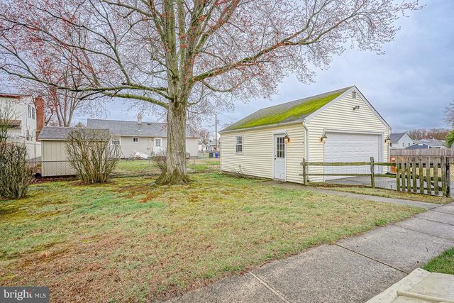 702 W LINCOLN AVE, Magnolia, NJ 08049