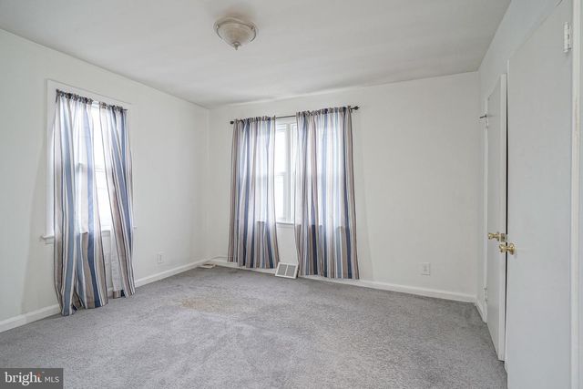 702 W LINCOLN AVE, Magnolia, NJ 08049