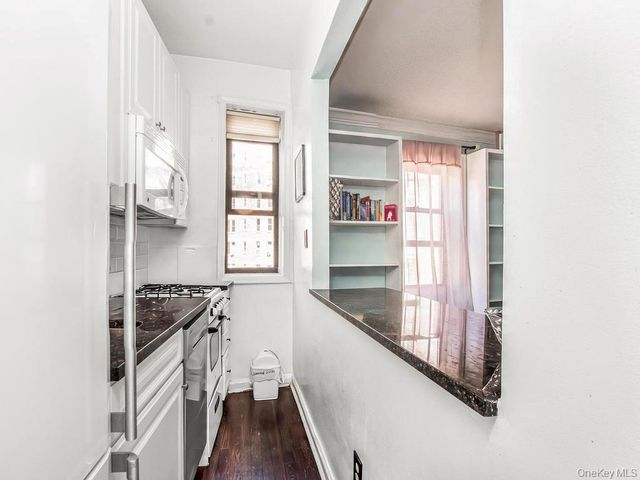3875 Waldo Avenue 9R, Bronx, NY 10463
