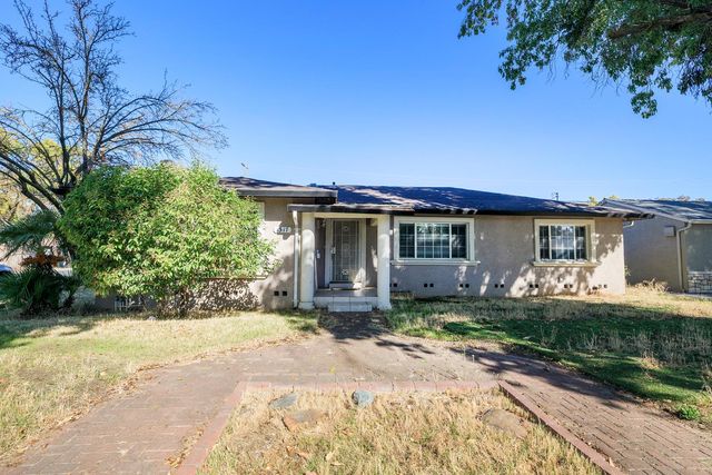 1317 Oakwood Dr, Modesto, CA 95350