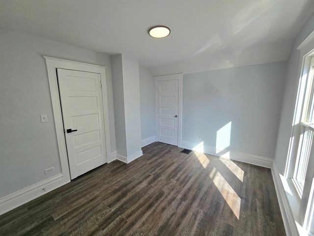 328 Rosewood Avenue, Aurora, IL 60505