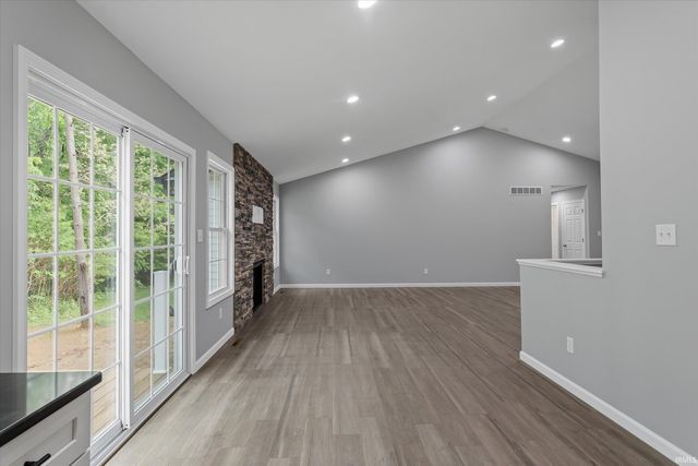 53784 Terre Verde Hills Court, South Bend, IN 46628