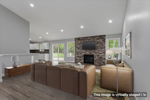 53784 Terre Verde Hills Court, South Bend, IN 46628