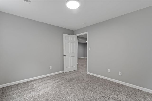 53784 Terre Verde Hills Court, South Bend, IN 46628