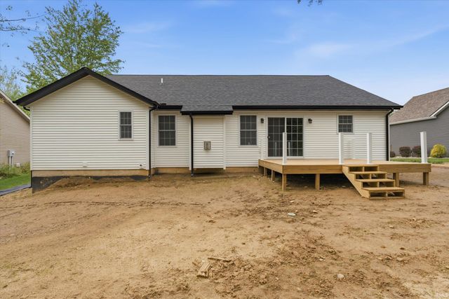 53784 Terre Verde Hills Court, South Bend, IN 46628