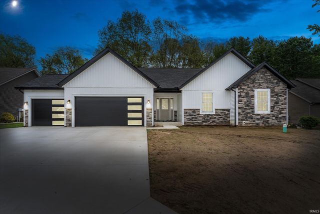 53784 Terre Verde Hills Court, South Bend, IN 46628