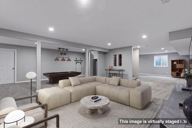 53784 Terre Verde Hills Court, South Bend, IN 46628