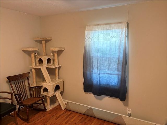 206 S 5th Street, Louisburg, KS 66053