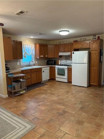 206 S 5th Street, Louisburg, KS 66053