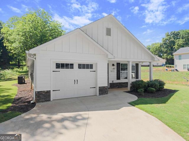 1672 Meadow Lark Lane, Gainesville, GA 30501