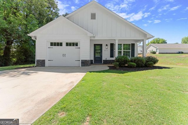 1672 Meadow Lark Lane, Gainesville, GA 30501