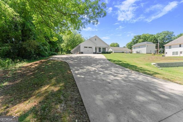 1672 Meadow Lark Lane, Gainesville, GA 30501