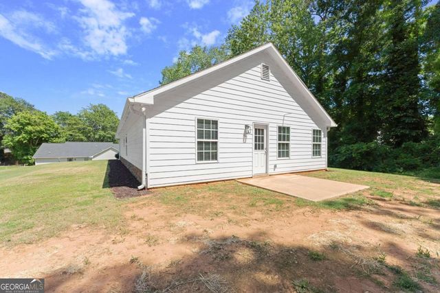 1672 Meadow Lark Lane, Gainesville, GA 30501