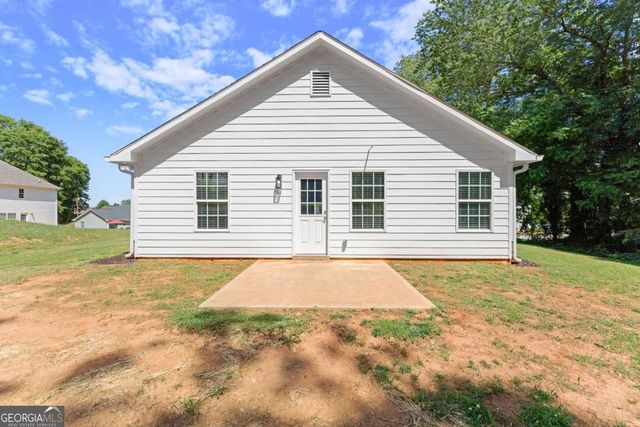 1672 Meadow Lark Lane, Gainesville, GA 30501