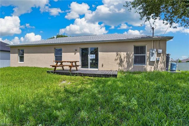 2102 NE 17th AVE, Cape Coral, FL 33909