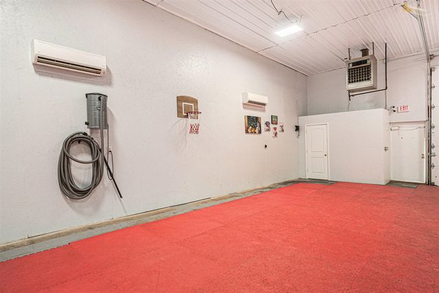 2607 S 11th Street, Niles, MI 49120