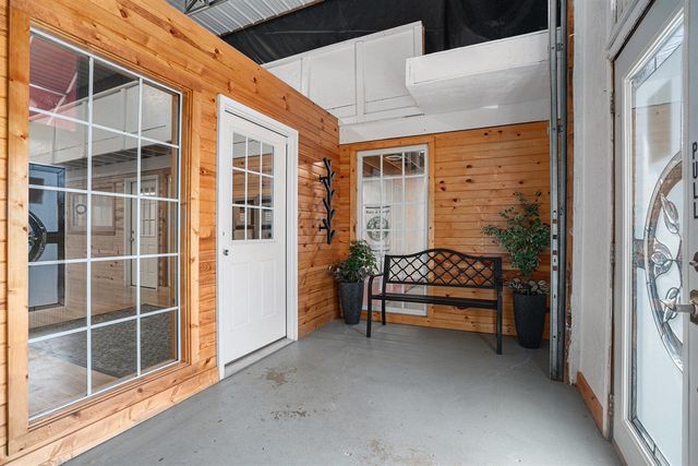 2607 S 11th Street, Niles, MI 49120