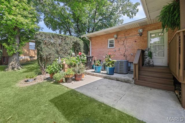 441 Clearview Drive, Belleville, IL 62223